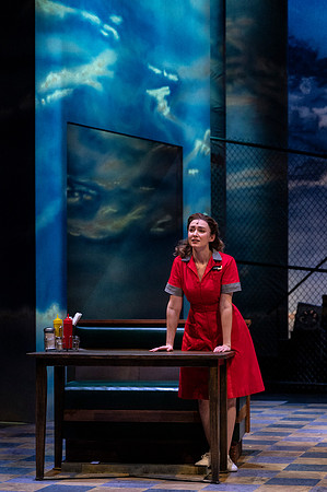 062_Waitress_press