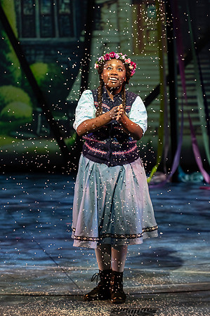 007_Frozen performance_kids