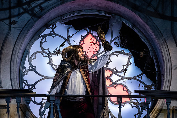005_Beauty and the Beast 2022_press