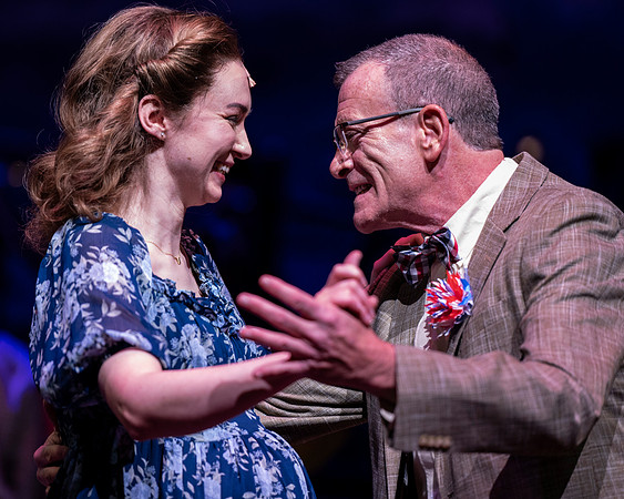 068_Waitress_press