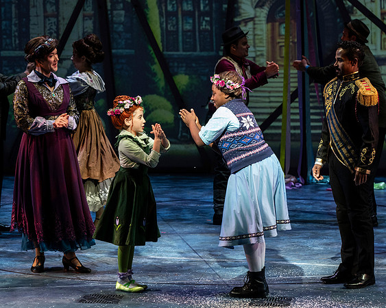 011_Frozen performance_kids