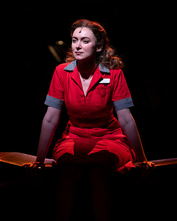 063_Waitress_press
