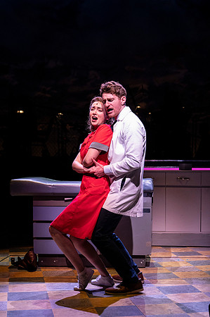 052_Waitress_press