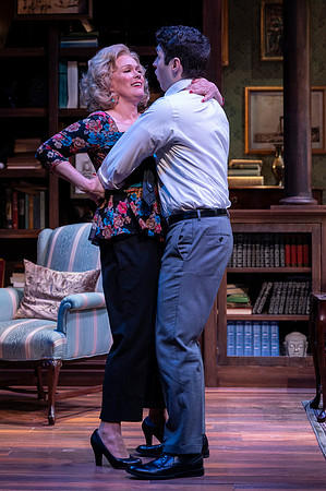 062_Who's Afraid of Virginia Woolf_press