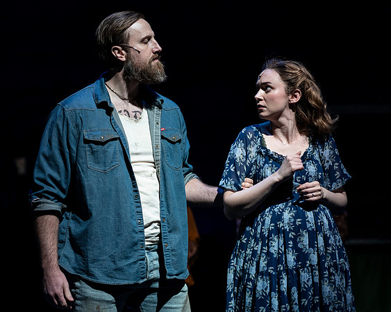 069_Waitress_press